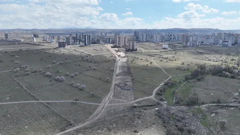Başkan Büyükkılıç’tan Trafiğe Kalıcı Çözüm! Gökkent Mahallesi’nde alternatif güzergahlar oluşturuluyor — haber görseli