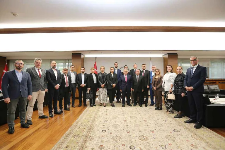 Başkan Büyükkılıç'a "Turizm Haftası" Ziyareti — haber görseli