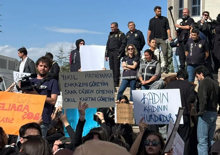 Erciyes Üniversitesi Öğrencilerinden Meliha Keskin İçin Protesto — haber görseli