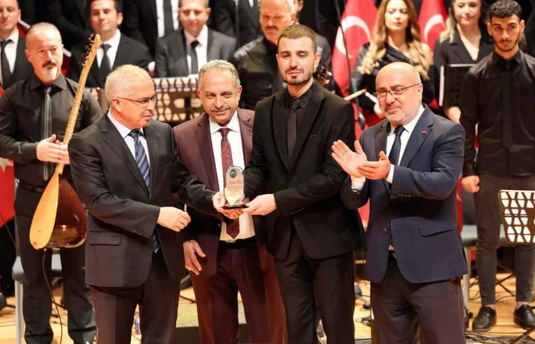 Atatürk’ün Sevdiği Şarkılar Kayseri’de Hayat Buldu: Talas Belediyesi ve KAYÜ İşbirliğiyle Unutulmaz Konser — haber görseli