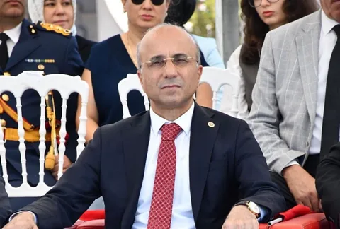 Aşkın Genç’ten İddialı Açıklama: "Yeni Tüzükle CHP İktidara Yürüyor" — haber görseli