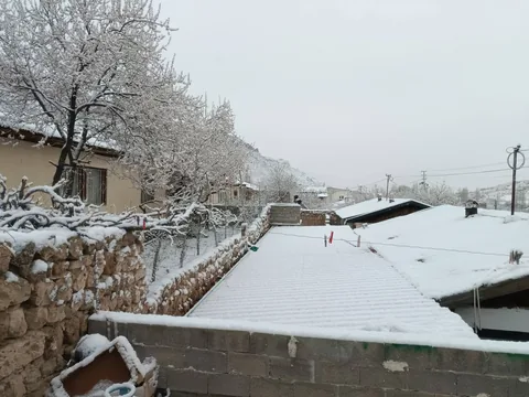 Yeşilhisar’da Nisan'da Kar Yağışı Etkili Oldu — haber görseli
