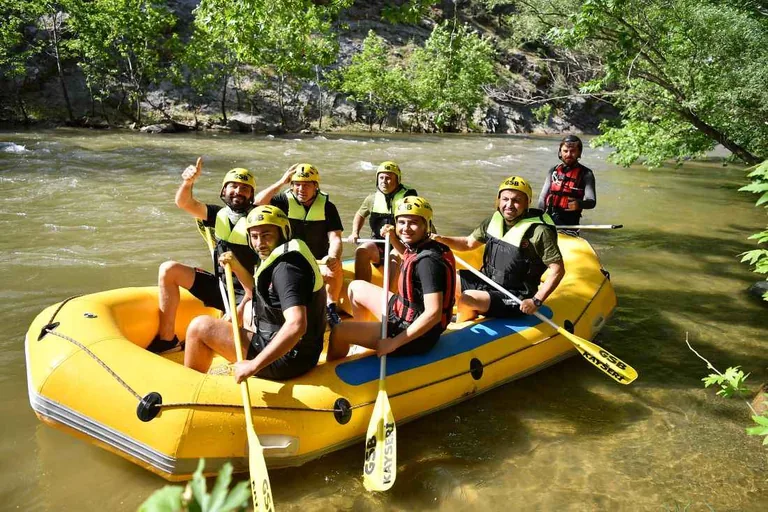Zamantı Irmağı'nda "Rafting" Yarışının Startı Verildi — haber görseli