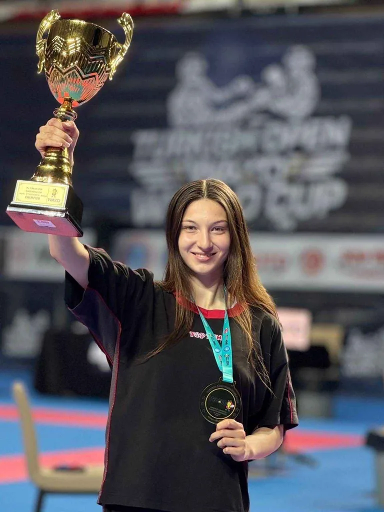 Kayseri Dünya Ringlerini Salladı: Kayserili Sporculardan Kick Boks Dünya Kupası'nda Önemli Başarı  — haber görseli