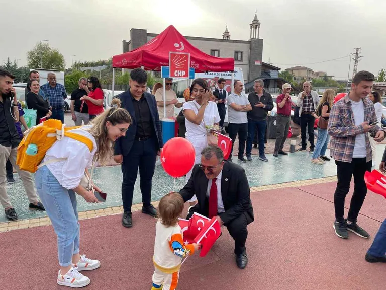 CHP Kayseri il yönetiminden 23 Nisan etkinliği — haber görseli
