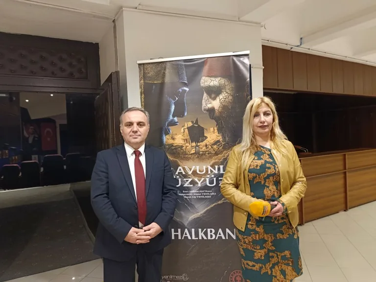 Erciyes Üniversitesi’nde Mehmet Akif Ruhu: "Firavunla Yüz Yüze" Sahne Aldı! — haber görseli