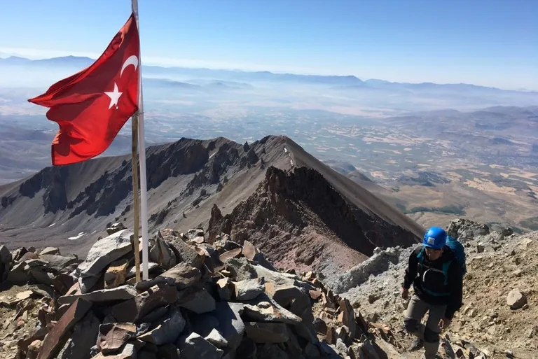 Erciyes A.Ş. zirve tırmanışları başlıyor — haber görseli