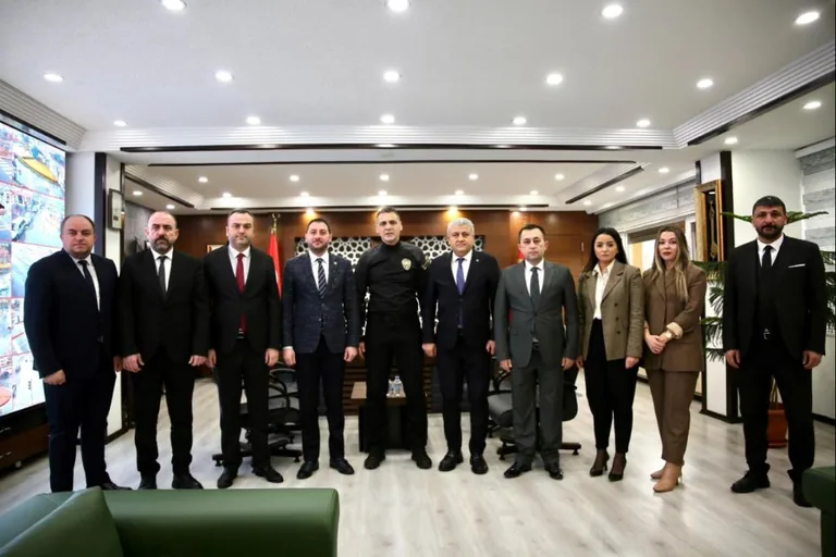 MHP İl Başkanı Kalın ve Yönetim Kurulu Üyelerinden Emniyet Müdürü Atanur Aydın'a Ziyaret — haber görseli