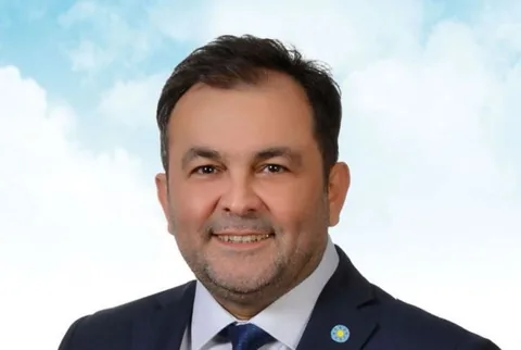 İYİ Parti'de İstifalar Durmak Bilmiyor: Talas Adayı Göker Gözütok da Ayrıldı! — haber görseli