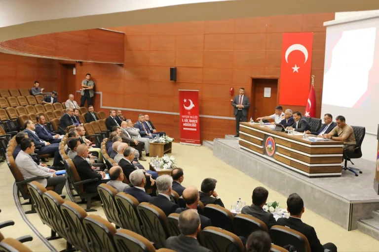 Kayseri Protokolü İl Göç Kurulu Toplantısı İçin bir araya geldi — haber görseli