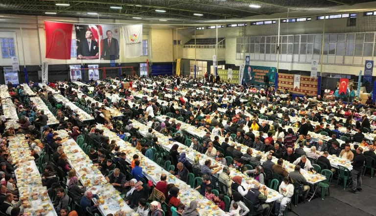 Kocasinan’da Geleneksel İftar Sofrası Kuruldu:2 Bin 500 Kişi Katıldı — haber görseli