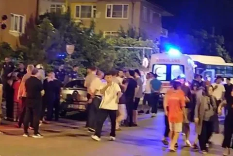 Yenişehir Mahallesinde Trafik Kazası: Direksiyon Hakimiyetini Kaybeden Araç Takla Attı — haber görseli