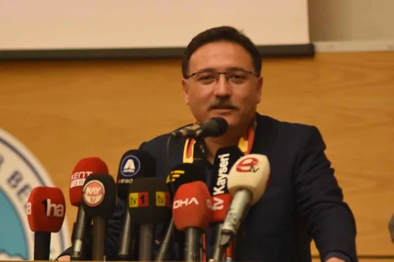 Kayserispor’da Başkan Ali Çamlı güven tazeledi — haber görseli