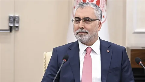 Asgari Ücrete Ek Zam Olacak Mı? Bakan Vedat Işıkhan'dan Asgari Ücret Açıklaması — haber görseli