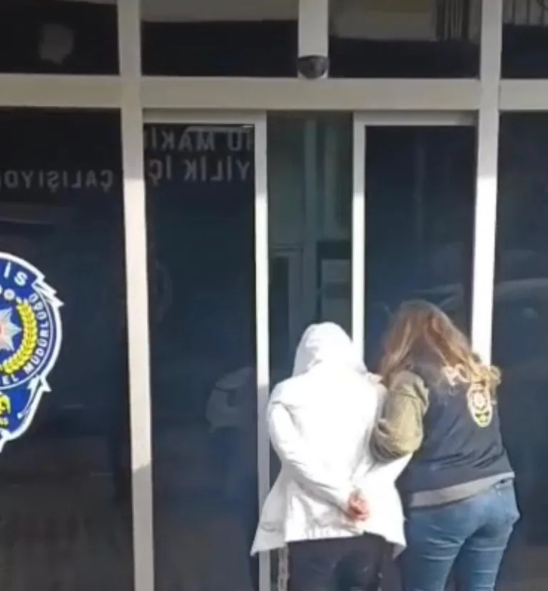 Hırsızlık Suçundan 43 Yıl Cezası Vardı, Kadın Hükümlü Kayseri’de Kıskıvrak Yakalandı — haber görseli