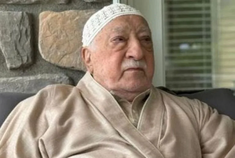 FETÖ elebaşı Fethullah Gülen öldü — haber görseli
