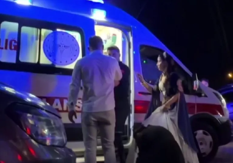 Düğünde Kavga...Gelin ve Damat Tarafı Birbirine Girdi! Damat Dahil 3 Yaralı — haber görseli