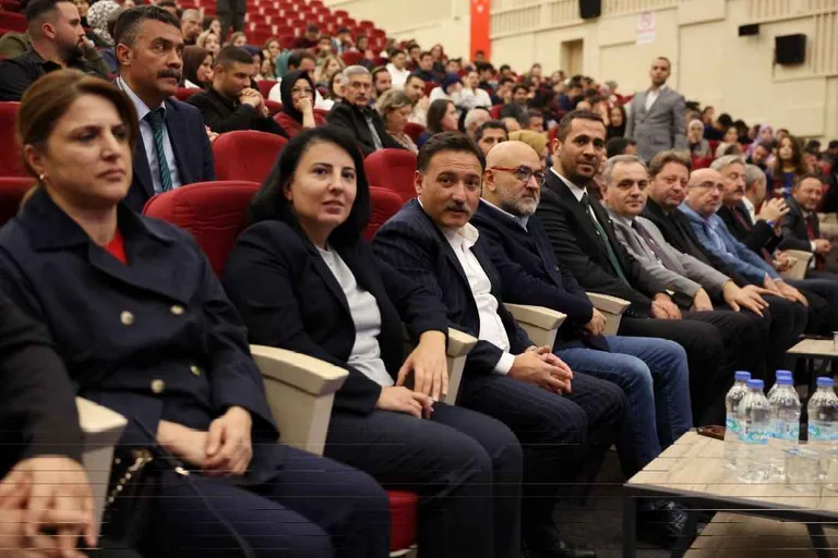 Kayseri'de Doğa İçin Birlik! Murat Ünalmış ve Riders Sahne Aldı: Gelirler “Erciyes Turizm Ormanı” İçin Harcanacak — haber görseli