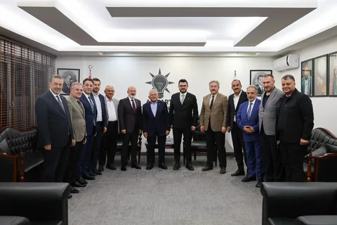 AK Parti’de Kayseri Zirvesi: "Birlik ve Uyumla Hizmete Devam" — haber görseli