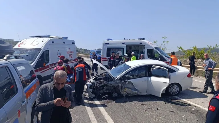 Bayram tatilinin 4 günlük kaza bilançosu yürek yaktı — haber görseli