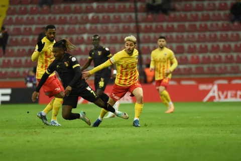 Kartal Kayra,Kayserispor Camiasına Veda Etti — haber görseli