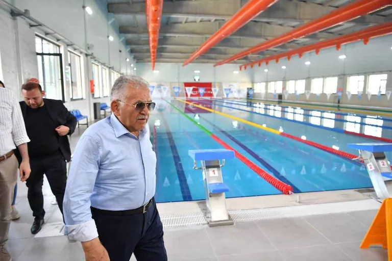Başkan Büyükkılıç, Erciyes Yüksek İrtifa Kamp Merkezi'nde İncelemelerde Bulundu — haber görseli