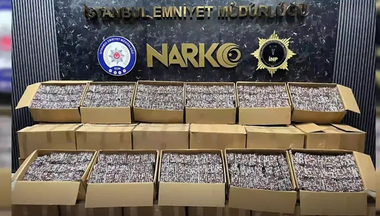 İstanbul’un Göbeğinde Uyuşturucu İmalathanesi! 2,5 Milyon Hap Ele Geçirildi — haber görseli