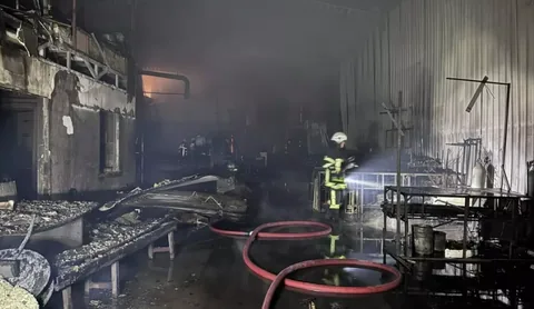 Melikgazi'de Mobilya Fabrikasında Yangın — haber görseli