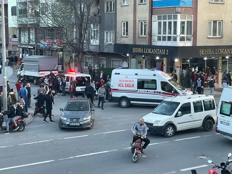 Flaş! Sahabiye'de Yabancı Uyruklu Şahıslar Arasında Çıkan Kavga Kanlı Bitti — haber görseli