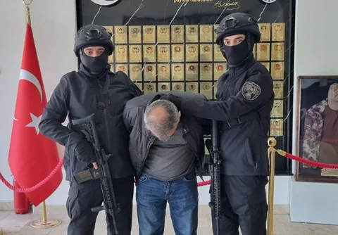 Kayseri’de FETÖ Operasyonu! İhraç Öğretim Üyesi, Saklandığı Adreste Yakalandı — haber görseli
