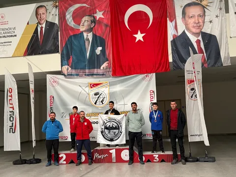 KAYSERİLİ SPORCULAR MERSİN’DE HEDEFİ ON’DAN VURDU! Havalı Silahlar Atıcılık Müsabakasında Madalya Yağmuru — haber görseli