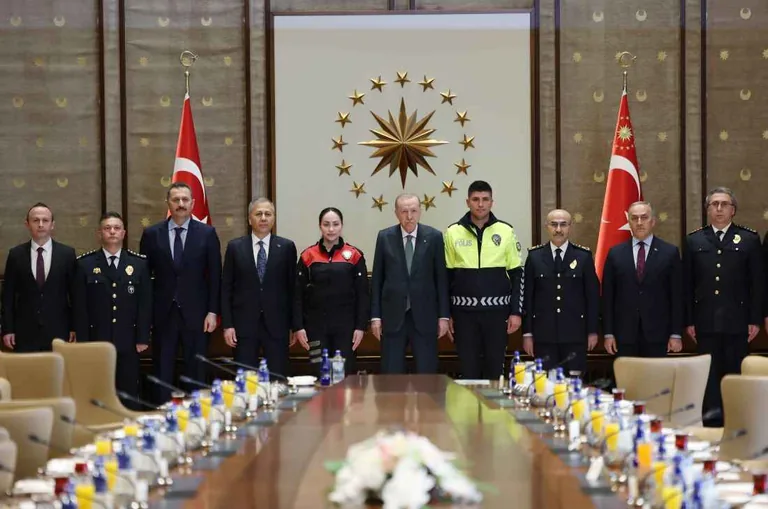 Cumhurbaşkanı Erdoğan, Türk Polis Teşkilatı heyetini kabul etti — haber görseli