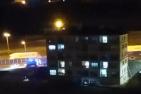 Üçüncü kattaki evinin balkonundan düşen kadın yaralandı — haber görseli