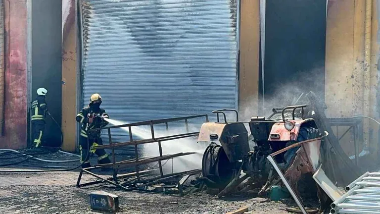 Kayseri'de Sünger Üretim Atölyesinde Yangın! Yer Metalsan Sanayi Sitesi — haber görseli