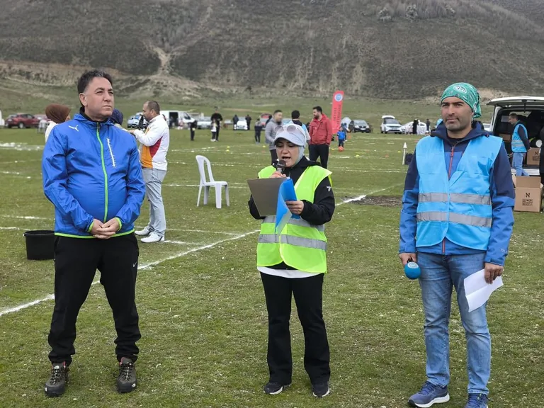 Develi’de Çocuk Dağcılar Festivali Renkli Görüntülere Sahne Oldu! Beleşme Yaylası Şenlendi — haber görseli