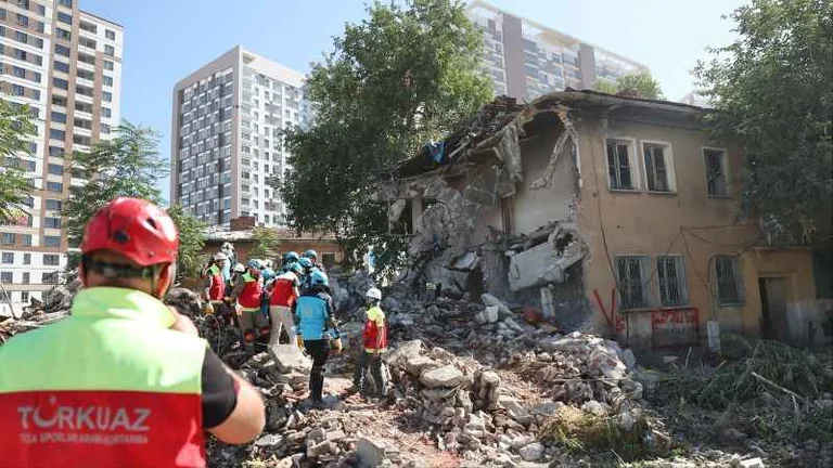 4 Bin 268 Personel, 827 Araçla Kayseri'de Deprem Tatbikatı — haber görseli