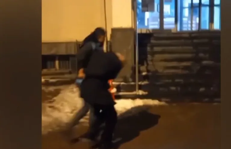 Kayseri'de Suç Makinesi Yakalandı: Evinden Cephanelik Çıktı! — haber görseli