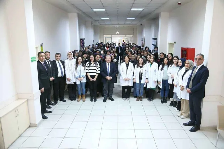 Bir Annenin KAYMEK İle Başarı Yolculuğu! Takı Yapmayı Öğrendi, Kendi İş Yerini Açtı — haber görseli