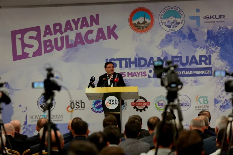İstihdam Fuarı’nda 10 Bin 315 Kişi Firmalarla Ön Görüşme Gerçekleştirdi — haber görseli