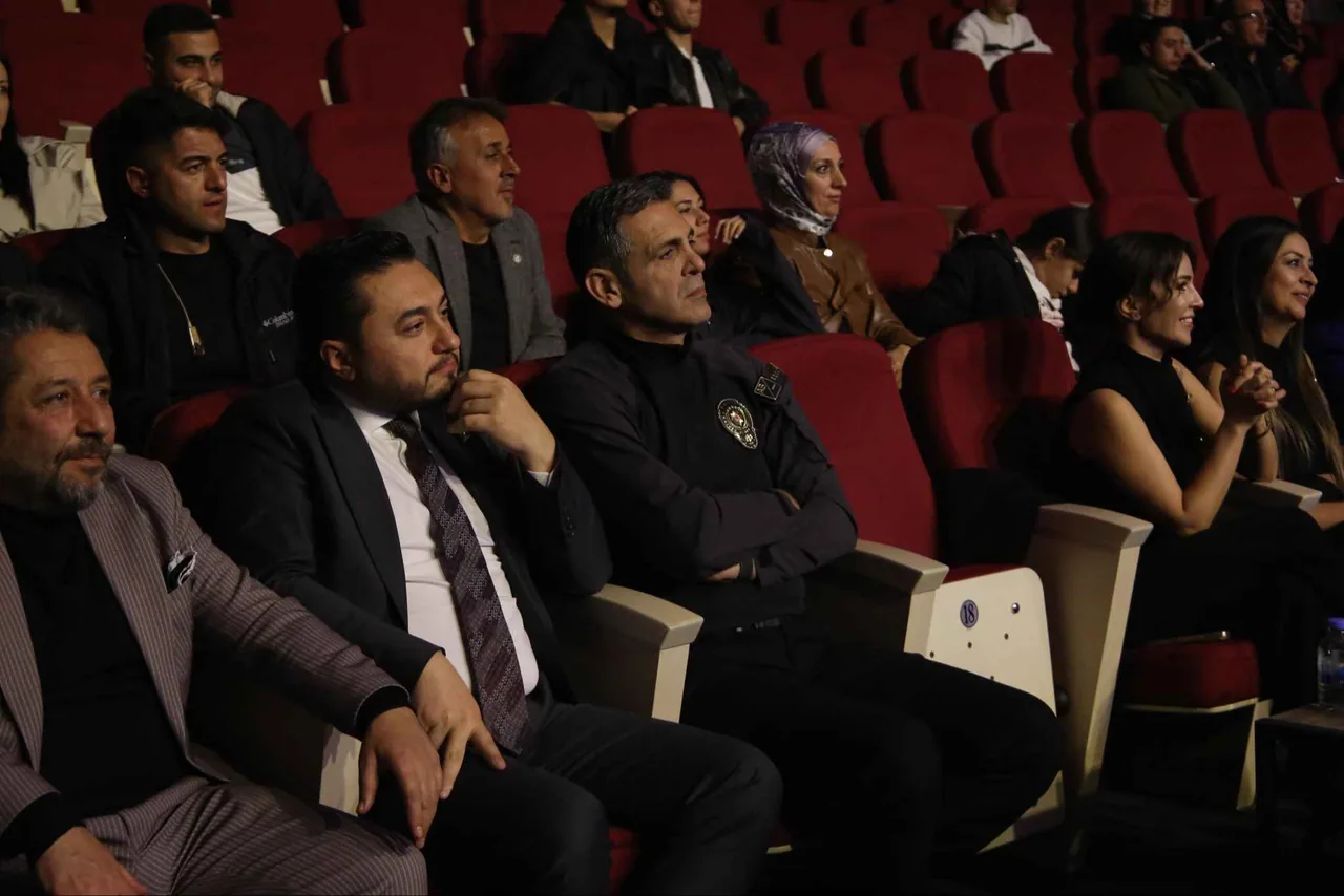 Kayseri'de Doğa İçin Birlik! Murat Ünalmış ve Riders Sahne Aldı: Gelirler “Erciyes Turizm Ormanı” İçin Harcanacak — haber görseli