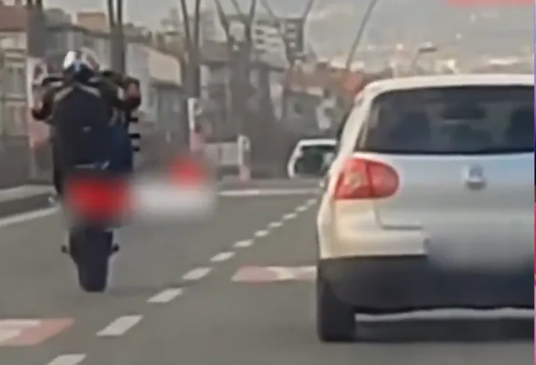 Kayseri'de Tehlikeli Motosiklet Şovu Pahalıya Patladı! — haber görseli