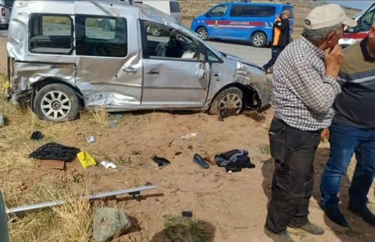 Bünyan’da feci kaza! 2 Otomobil Çarpıştı: 1 kişi hayatını kaybetti, 3 kişi yaralandı — haber görseli