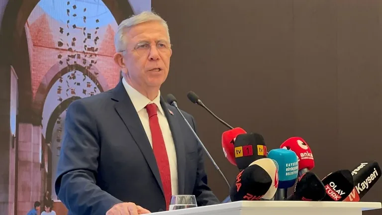 Mansur Yavaş Kayseri’de konuştu: “Eşsiz mirası gelecek kuşaklara aktarmak lazım” — haber görseli