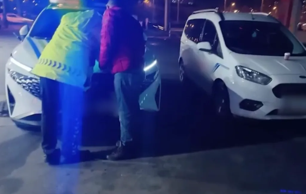 Kayseri’de Ters Yön ve Kırmızı Işık İhlali Yapan Araçlara 10 Bin TL Ceza — haber görseli