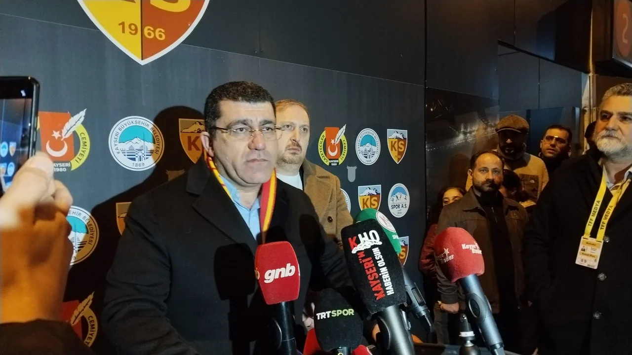 Kayserispor Başkanı Açıkalın’dan Hakem Tepkisi: Aziz mübarek günde hak yiye yiye doymadınız — haber görseli