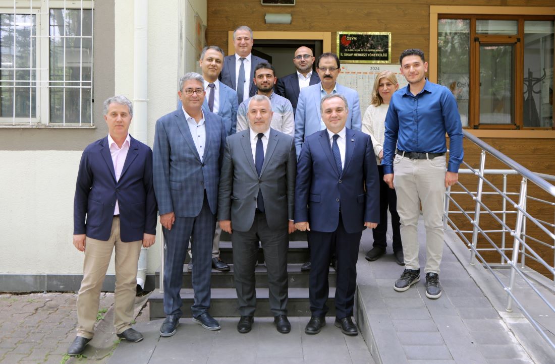Öğrenci Seçme Yerleştirme Merkezi (ÖSYM) Başkanı Prof. Dr. Bayram Ali Ersoy, Erciyes Üniversitesi (ERÜ) Rektörü Prof. Dr. Fatih Altun’u ziyaret etti.