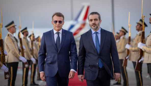 suriyenin-baskenti-samda-pes-pese-patlamalar-meydana-geldi-patlamalarin-fransa-cumhurbaskani-emmanuel-macronun-konakladigi-otelin-yakininda-yasandigi-bildirildi