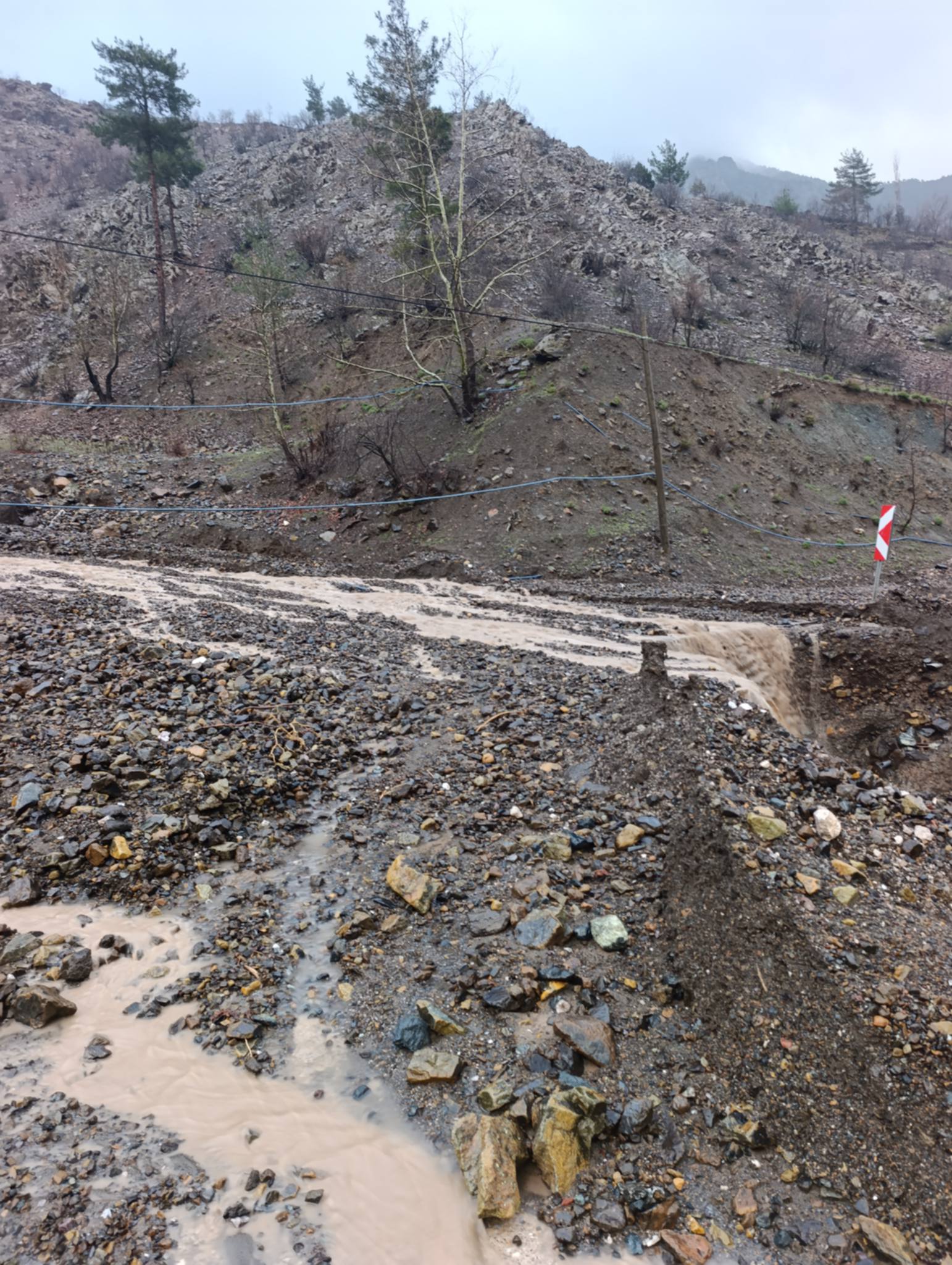 Yahyalı’da Sel Yolu Kesti: Kapuzbaşı-Ulupınar Hattı Ulaşıma Kapandı