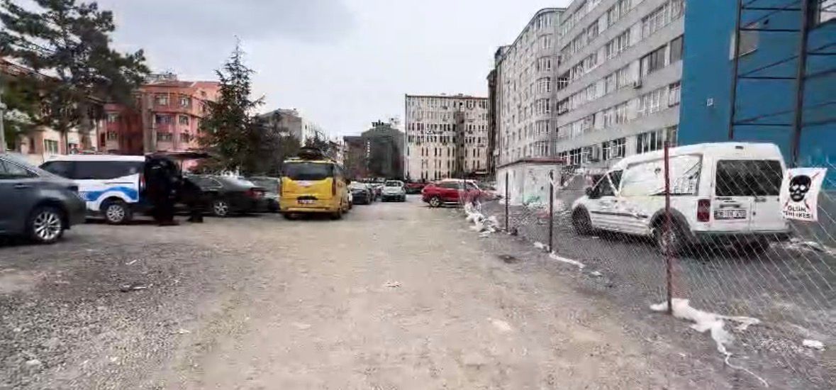 Kayseri Sahabiye'de Sokak Ortasında Silahlı Çatışma : 2 Yaralı