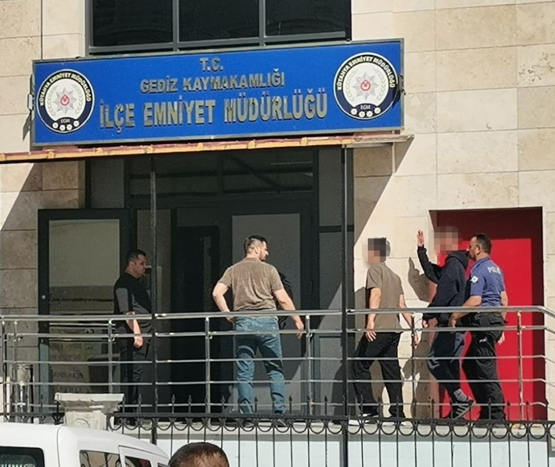 Kütahya'da 14 Yaşındaki Çocuğa Yönelik İstismar Soruşturmasında 8 Şüpheliden 6'sı Tutuklandı